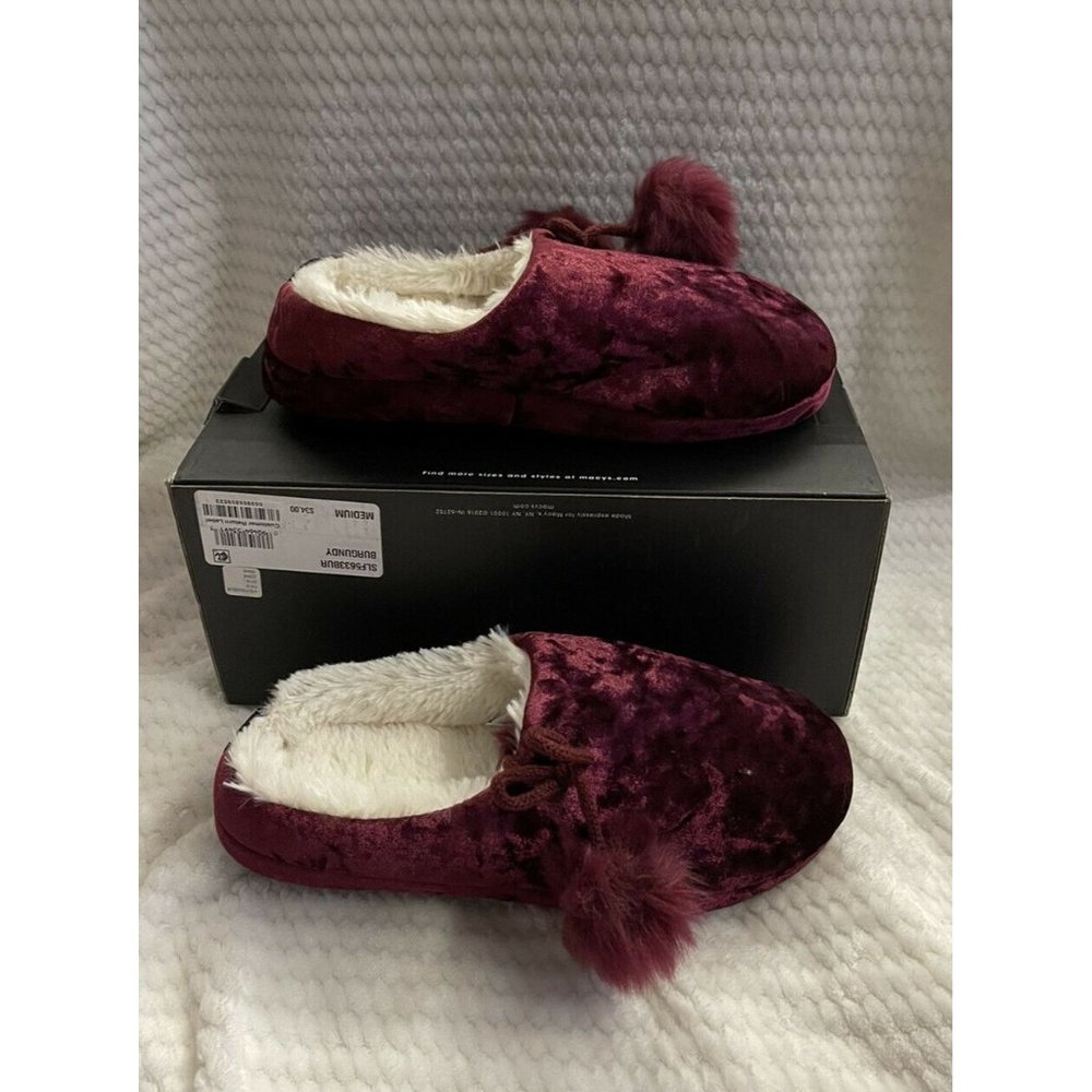 🌹Women’s Slippers Size M INC International Concepts Crushed Velvet Clogs Red